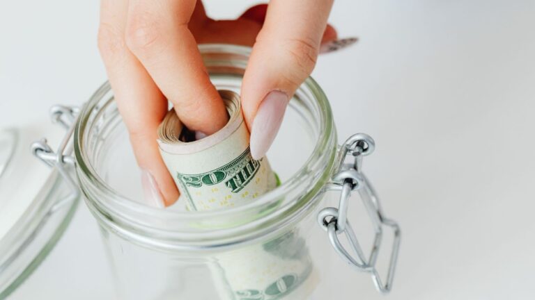 How to Build an Emergency Fund From Scratch